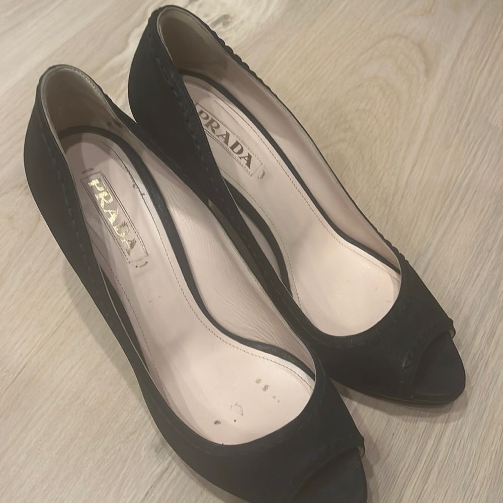 Prada Black Peep Toe leather Pumps with stitching